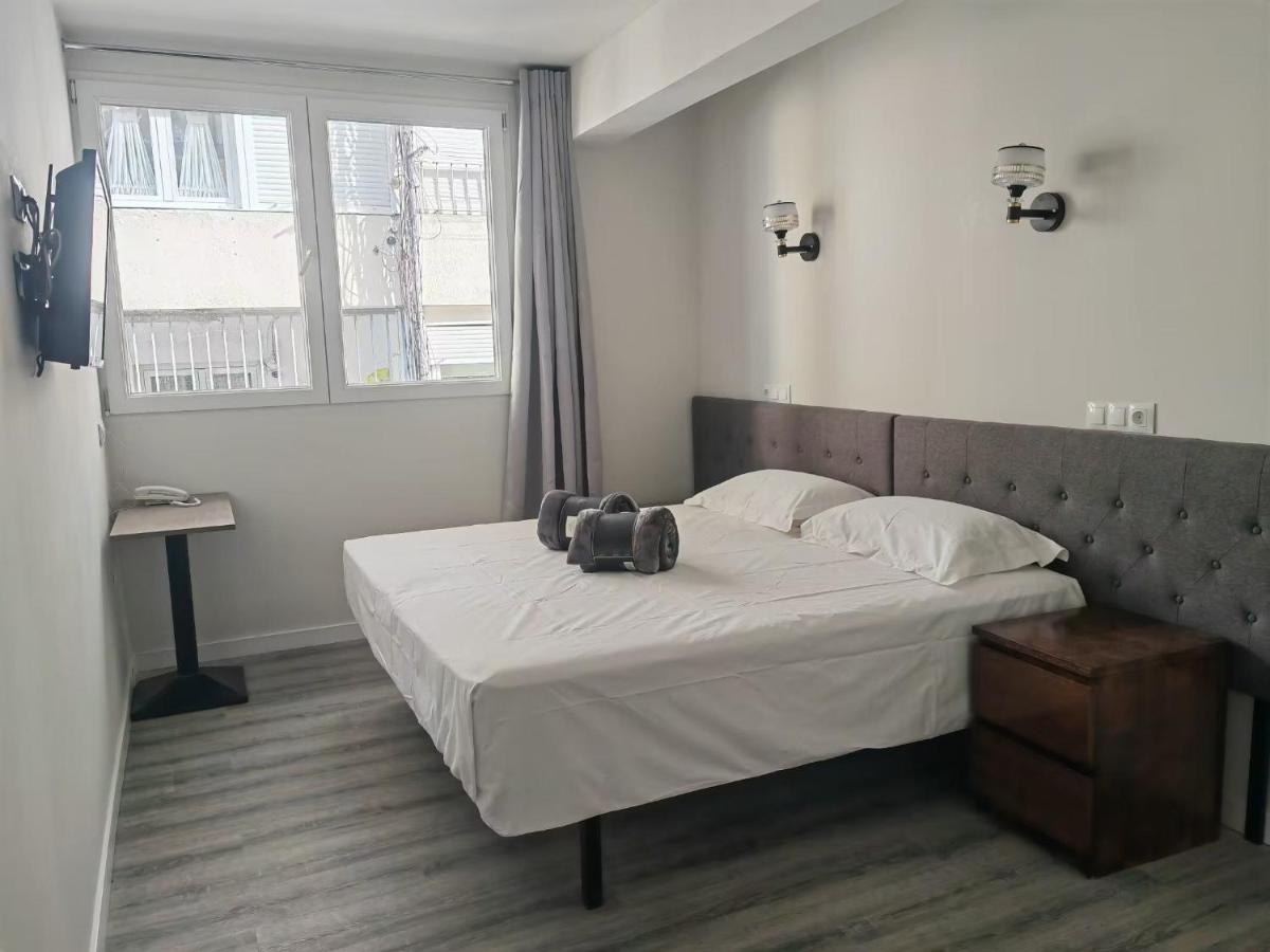 Hostal Golden 21*** Madrid Kültér fotó